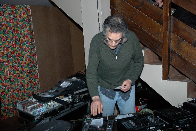 min 2008 05 03 retro rhythm 346